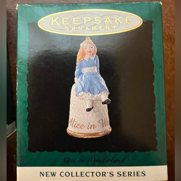Keepsake New Miniature Ornaments Collectors Series - Picture 5 of 5